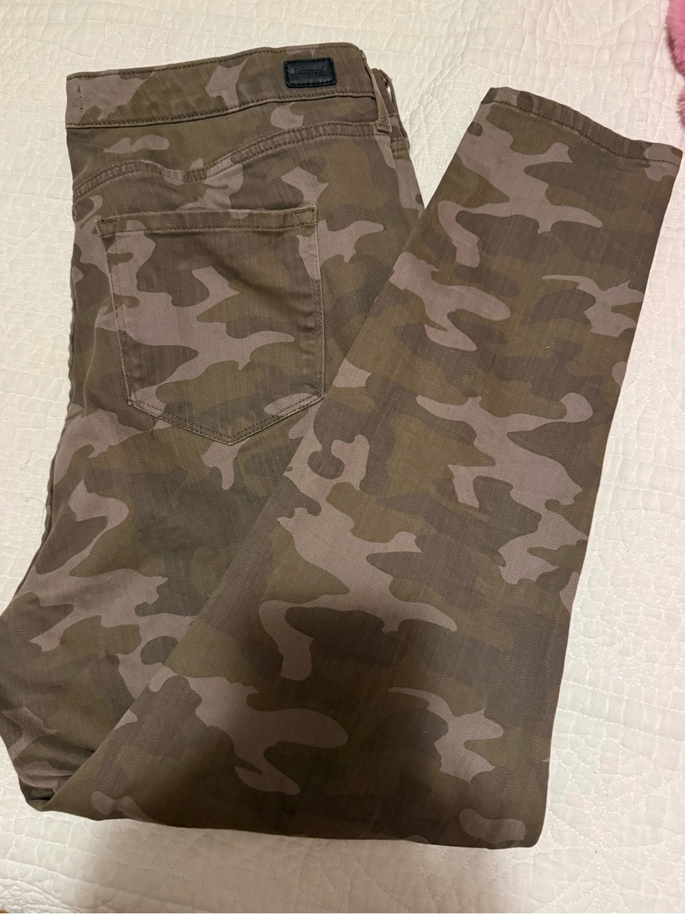 Skinny Girl Women’s Camo Stretch Jeans - Brown Camouflage with stripe